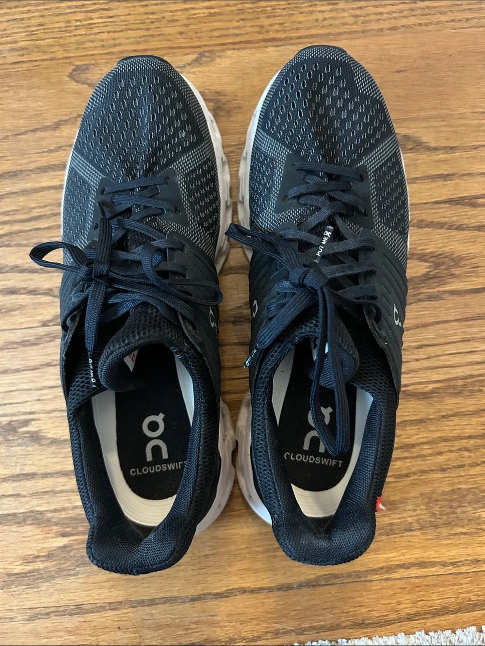 On Cloudswift Women's Black Athletic Running Shoes